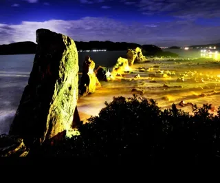 Hashikui-iwa Illumination