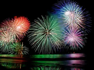 湯河原温泉海上花火大会