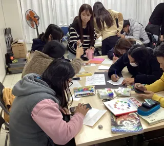 展覧会関連イベント　基町高校卒業生＋東京造形大学山田ゼミよるギャラリートーク・ワークショップ