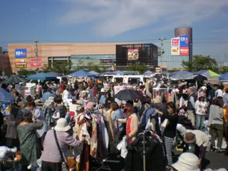 Ikora Mall Izumisano Flea Market (September)