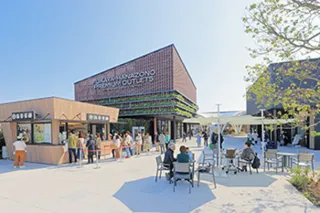 Fukaya Hanazono Premium Outlets PREMIUM OUTLETS BARGAIN