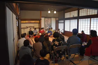 Would you like to experience the sound of shamisen at the former Nakagusuku family residence?