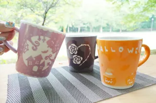 ハロウィン限定　サンドブラストメニュー「陶器のカラーマグカップ」