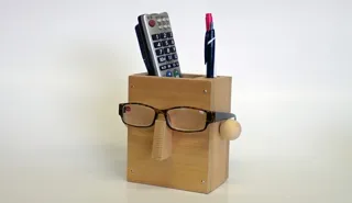 Creative Workshop Half-day Woodworking Class "Remote Control Stand"