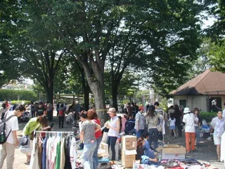 「世田谷公園」フリーマーケット（9月）