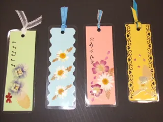ミニ押し花の小物作り