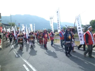 戦国武将三好長慶武者行列まつり