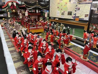 道の駅遠野風の丘　南部ばやしの人形展示