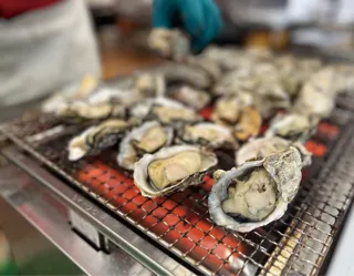 海湖館　牡蠣小屋