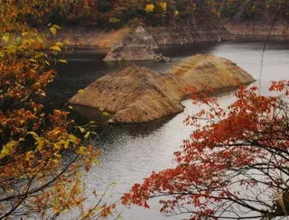 【紅葉・見ごろ】仙水湖