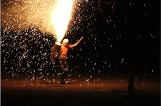河内諏訪神社例大祭　手筒花火