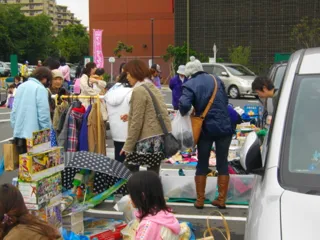 ララガーデン川口 フリーマーケット