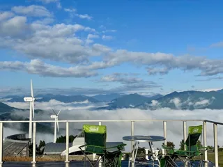 天空のモーニングカフェ