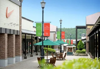 土岐プレミアム・アウトレット PREMIUM OUTLETS SALE