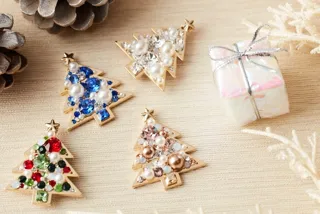 スワロフスキークリスマスブローチ作り　季節のランチ付き