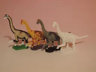 淡路島国営明石海峡公園　恐竜にペイントしよう！