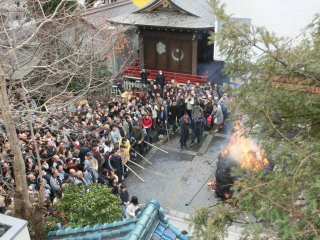 鳥越神社とんど焼き