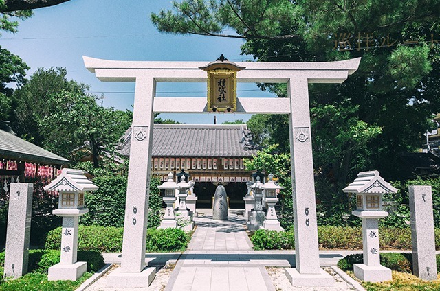 Hatsu-tachi Mairi (October)