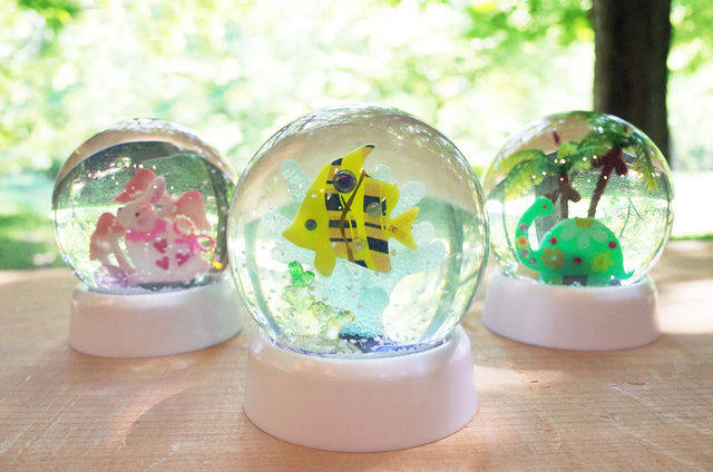 Summer Special: Create a Summer Snow Dome with UV Resin
