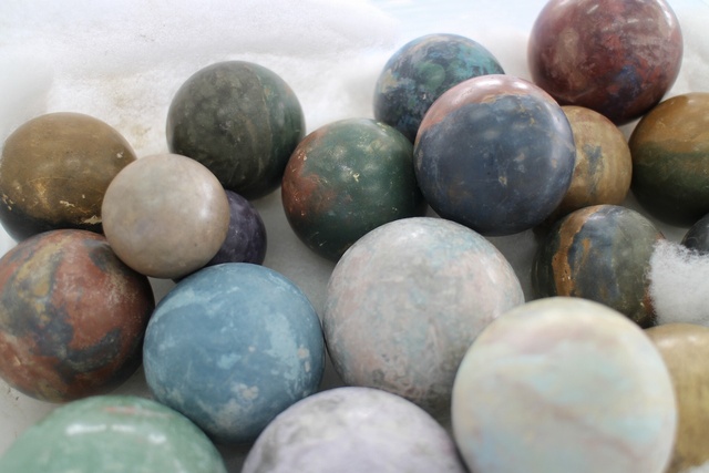 Awaji Island National Akashi Kaikyo Park - Let's Make Shiny Mud Balls