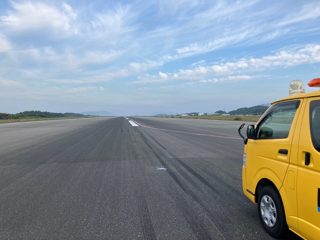 Japan's First! Run with Professional Road Racers! Runway Fan Ride 2025