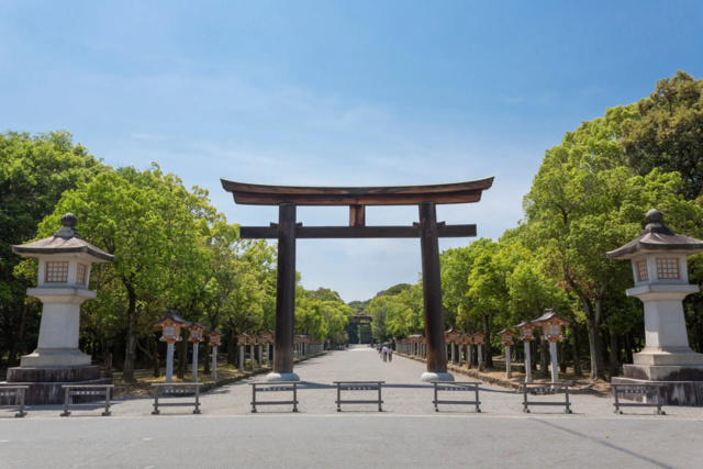 Explore the Birth of Japan and the Charm of the Edo Period with a Local Guide: Kashihara Jingu and Imai Town Historical Tour