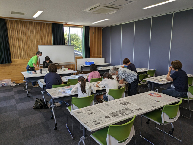 Special Summer Event "Making Kaleidoscopes from Marine Plastics"