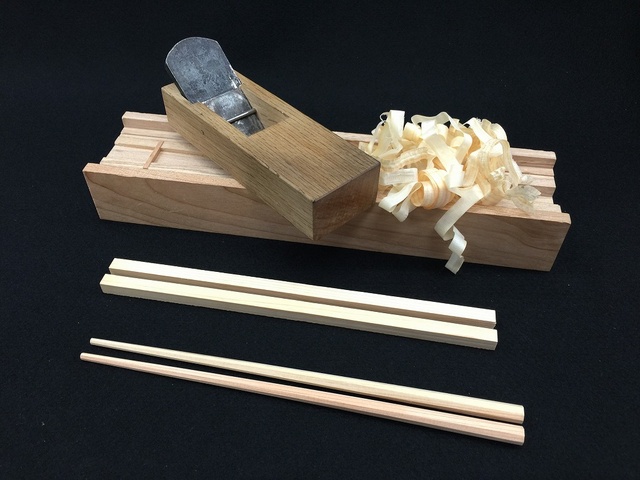 かんなで削ろう！マイ箸づくり