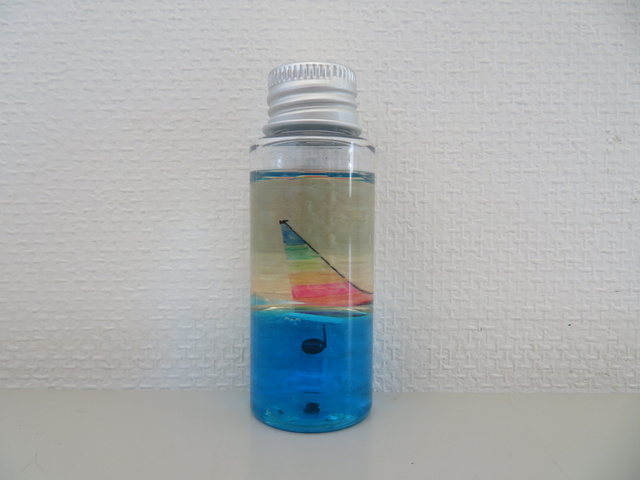 浮く・沈むの科学　波間でゆらゆらをつくろう！！