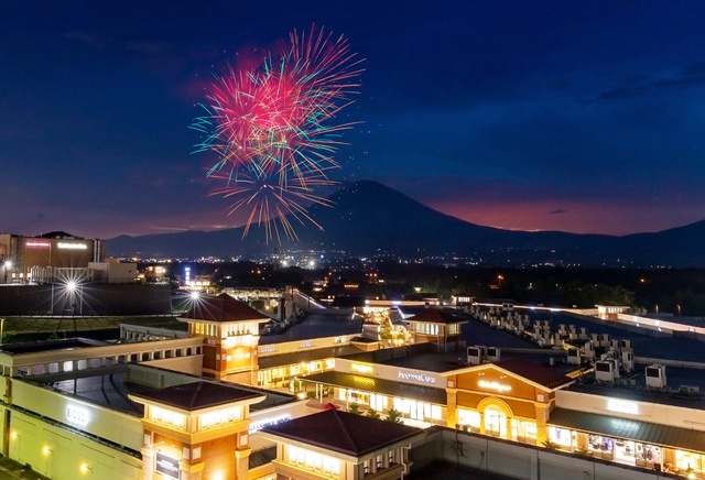 Gotemba Premium Outlets PREMIUM OUTLETS BARGAIN