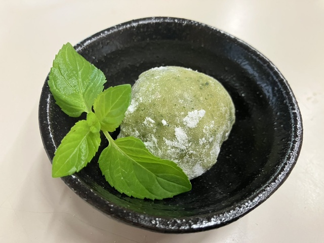 Mint-Scented Western-Style Daifuku Making