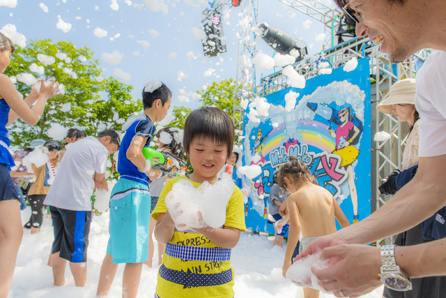 Rusutsu Resort Fluffy Bubble Festival