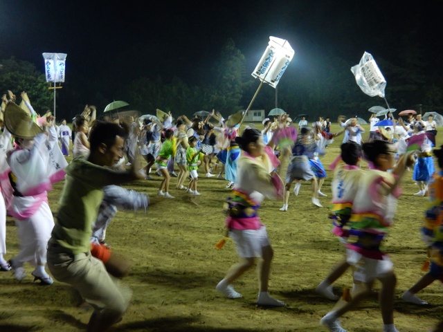 阿波踊りと民踊の夕べ
