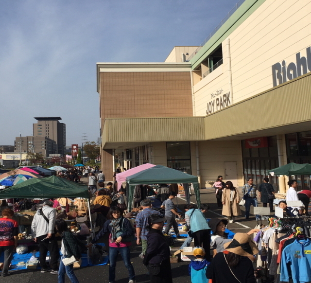 アピタタウンけいはんなフリーマーケット（9月）