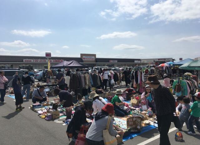 イオンタウン富雄南フリーマーケット(10月)