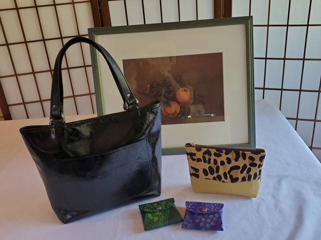 レザークラフト竹下登美枝 皮革と遊ぶ50周年