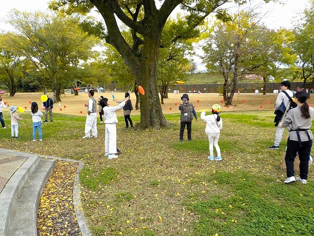 ふれあいまつり 皿回し体験