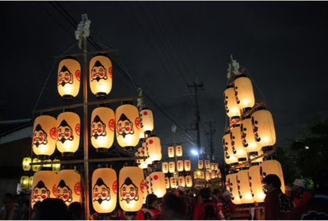ススキ提灯献灯参拝行事（鴨都波神社秋季大祭）