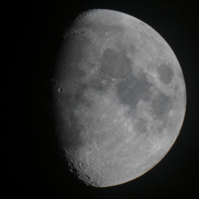星空観察を楽しもう　11月の星空・月・土星