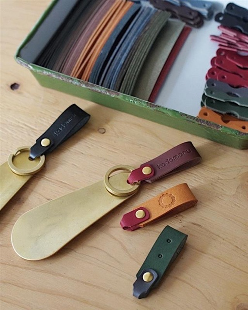 手仕事に触れ、自分だけの革小物をつくる おとなのレザークラフトワークショップ