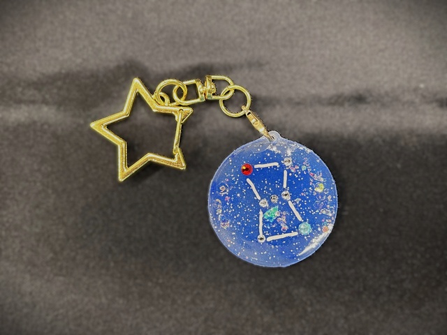 科学実験工房プチワークショップ オリオン座キーホルダー