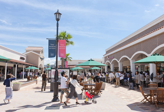 鳥栖プレミアム・アウトレット PREMIUM OUTLETS SALE