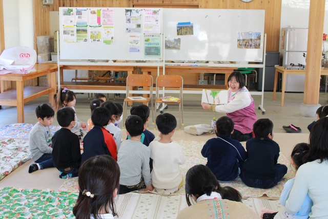 絵本であそぼう